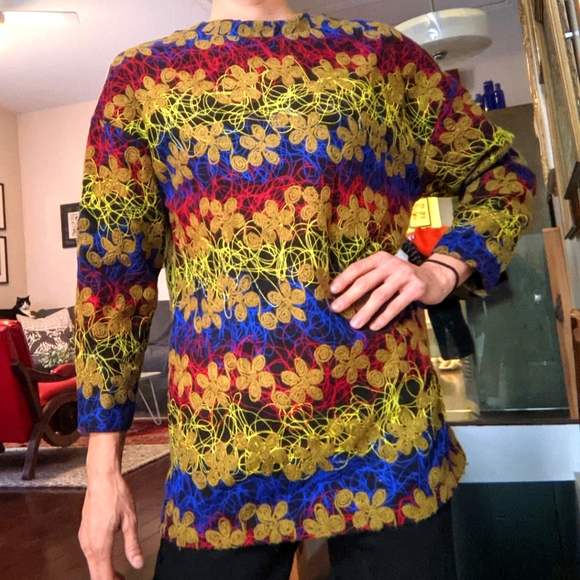 Embroidered Zara sweater - Picture 2 of 3